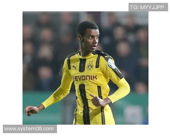 日本前锋山田新获欧洲足坛豪门B队首发机会，俱乐部用人策略与亚洲市场商业潜力引热议